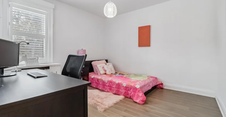 326 St Germain Avenue, Toronto, ON, M5M 1W3 - 22