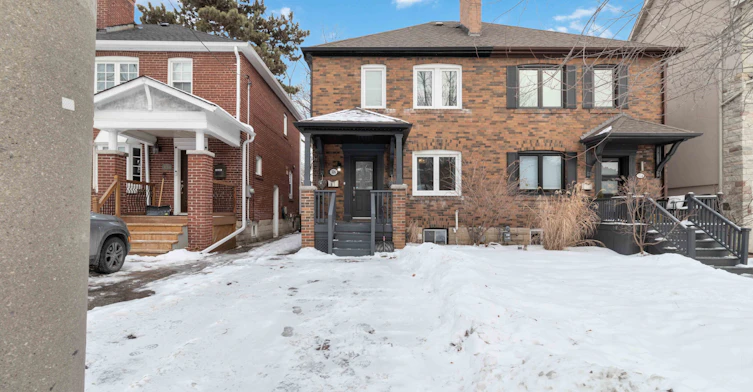 326 St Germain Avenue, Toronto, ON, M5M 1W3