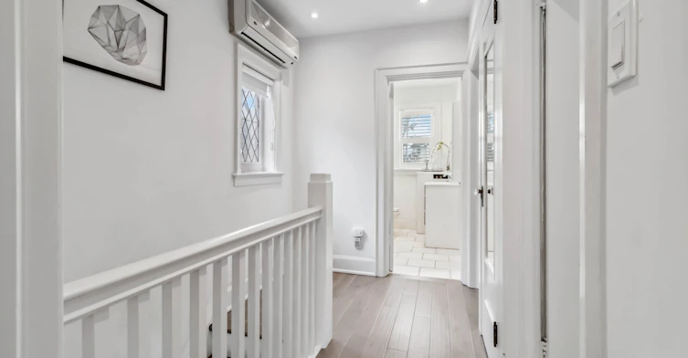 326 St Germain Avenue, Toronto, ON, M5M 1W3 - 18