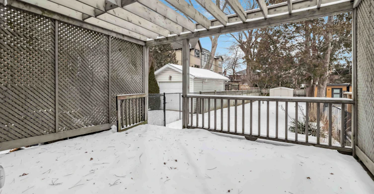 326 St Germain Avenue, Toronto, ON, M5M 1W3 - 32