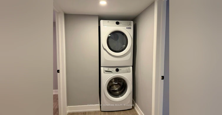 Lower-61 Anewen Drive, Toronto, ON, M4A 1R9 - 10