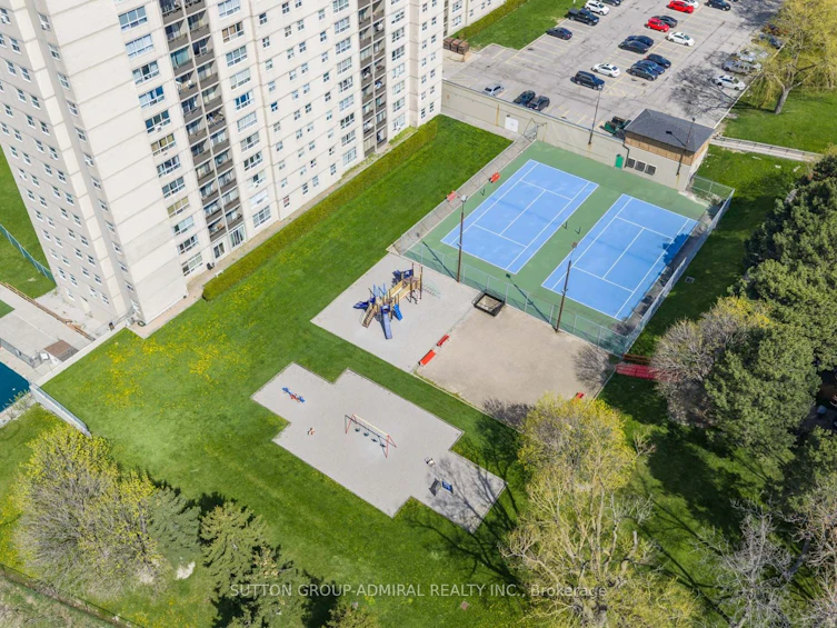G8-5 Parkway Forest Drive, Toronto, ON, M2J 1L2 - 26