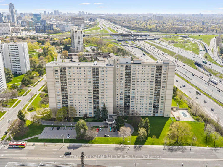 G8-5 Parkway Forest Drive, Toronto, ON, M2J 1L2 - 31