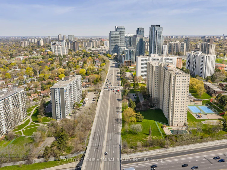 G8-5 Parkway Forest Drive, Toronto, ON, M2J 1L2 - 33
