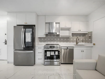 G8-5 Parkway Forest Drive - 4