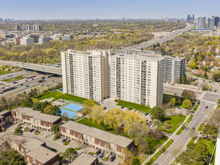 G8-5 Parkway Forest Drive, Toronto, ON, M2J 1L2 - 36