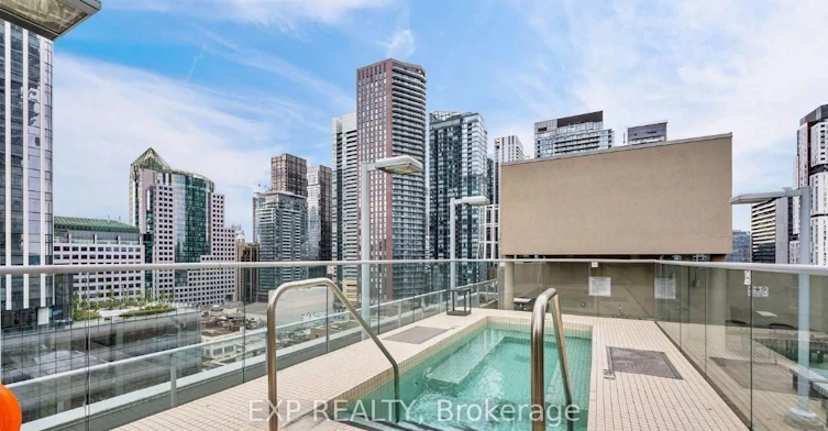 823-21 Nelson Street, Toronto, ON, M5V 3H9 - 15