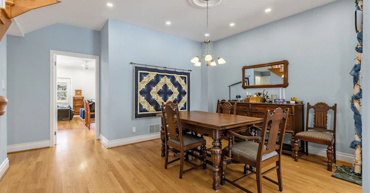 21 Hadley Road, Toronto, ON, M4S 2N8 - 7
