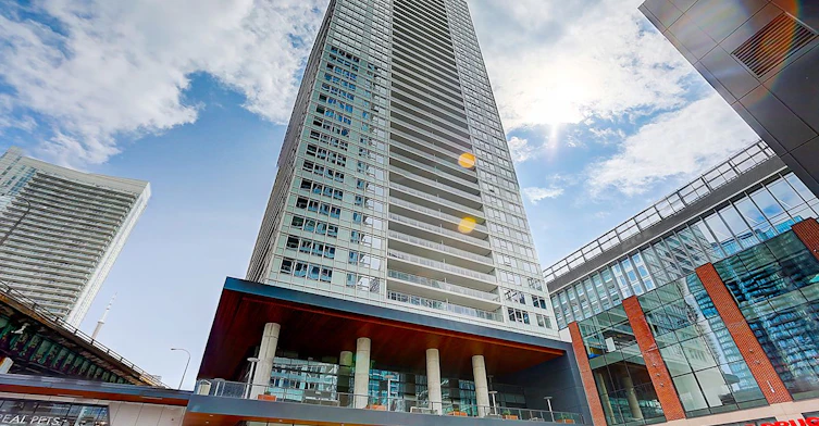 601-17 Bathurst Street, Toronto, ON, M5V 0N1