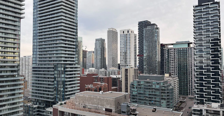 2104-127 Broadway Avenue, Toronto, ON, M4P 1V4 - 20