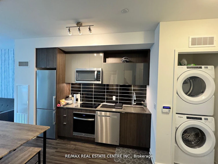 1925A-70 Princess Street, Toronto, ON, M5A 0X6 - 11