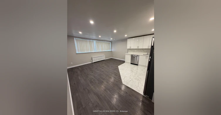 101-180 Vaughan Road, Toronto, ON, M6C 2M3 - 4