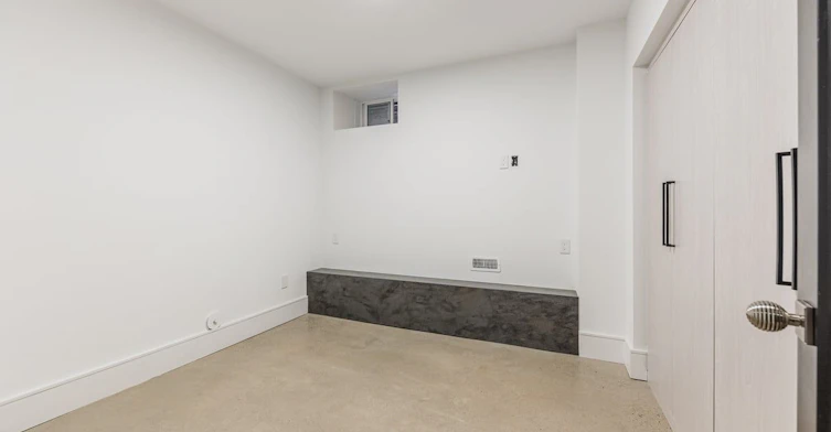 Lower Level-60 Winchester Street, Toronto, ON, M4X 1A9 - 16