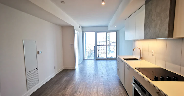 1908-19 Western Battery Road, Toronto, ON, M6K 3S4 - 2