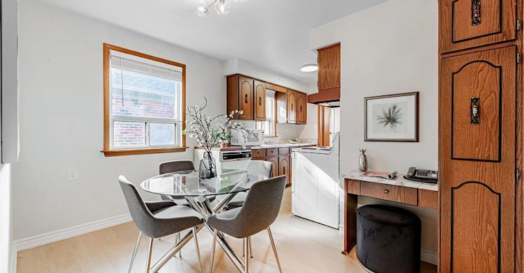 Main-19 Tobruk Crescent, Toronto, ON, M2M 3B3 - 10