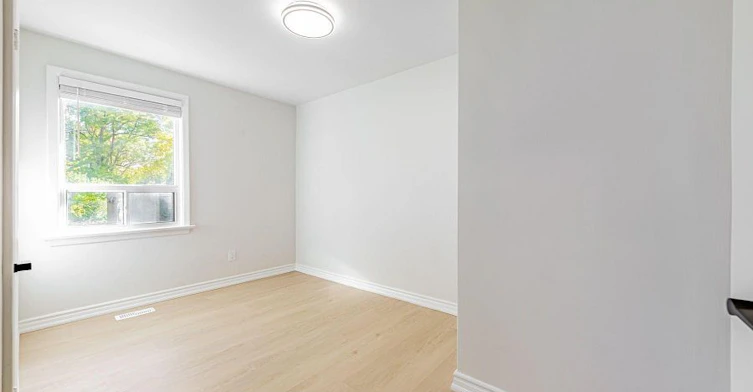 Main-19 Tobruk Crescent, Toronto, ON, M2M 3B3 - 16