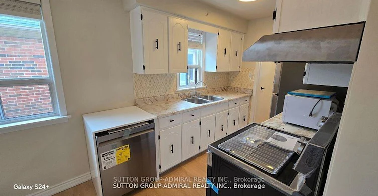 Main-19 Tobruk Crescent, Toronto, ON, M2M 3B3 - 13