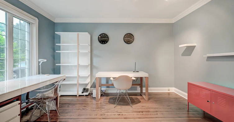 112 Dewbourne Avenue, Toronto, ON, M6C 1Y7 - 16