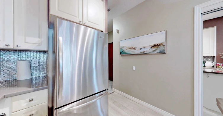 604-555 Yonge Street, Toronto, ON, M4Y 3A6 - 9