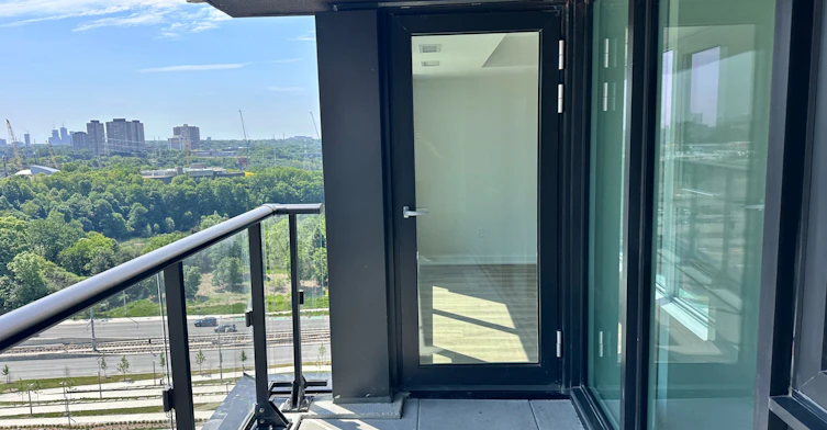 1106-5 Quarrington Lane, Toronto, ON, M3C 0S5 - 28