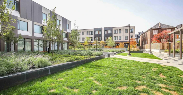 TH121-80 Vanauley Street, Toronto, ON, M5T 2H9 - 6