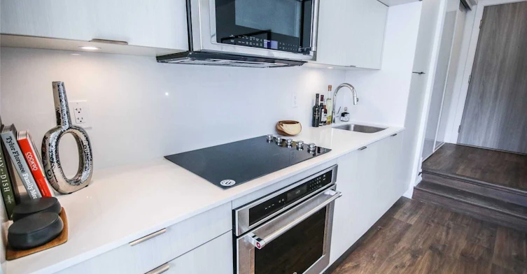 TH121-80 Vanauley Street, Toronto, ON, M5T 2H9 - 13