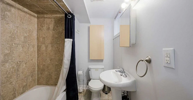 Bsmt-52 Farrell Avenue, Toronto, ON, M2R 1C9 - 21