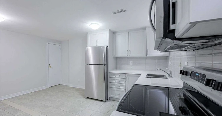Bsmt-52 Farrell Avenue, Toronto, ON, M2R 1C9 - 10