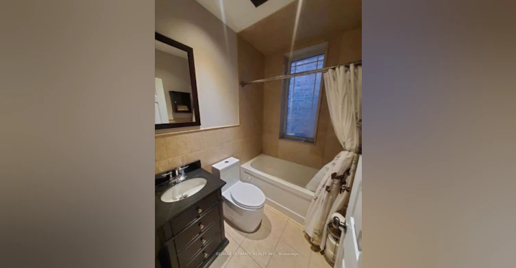 Upper-331 St Clarens Avenue, Toronto, ON, M6H 3W2 - 7