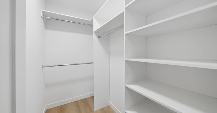 10-91 Barton Avenue, Toronto, ON, M6G 1P7 - 9