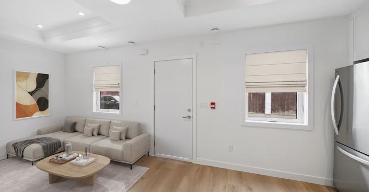 10-91 Barton Avenue, Toronto, ON, M6G 1P7 - 5