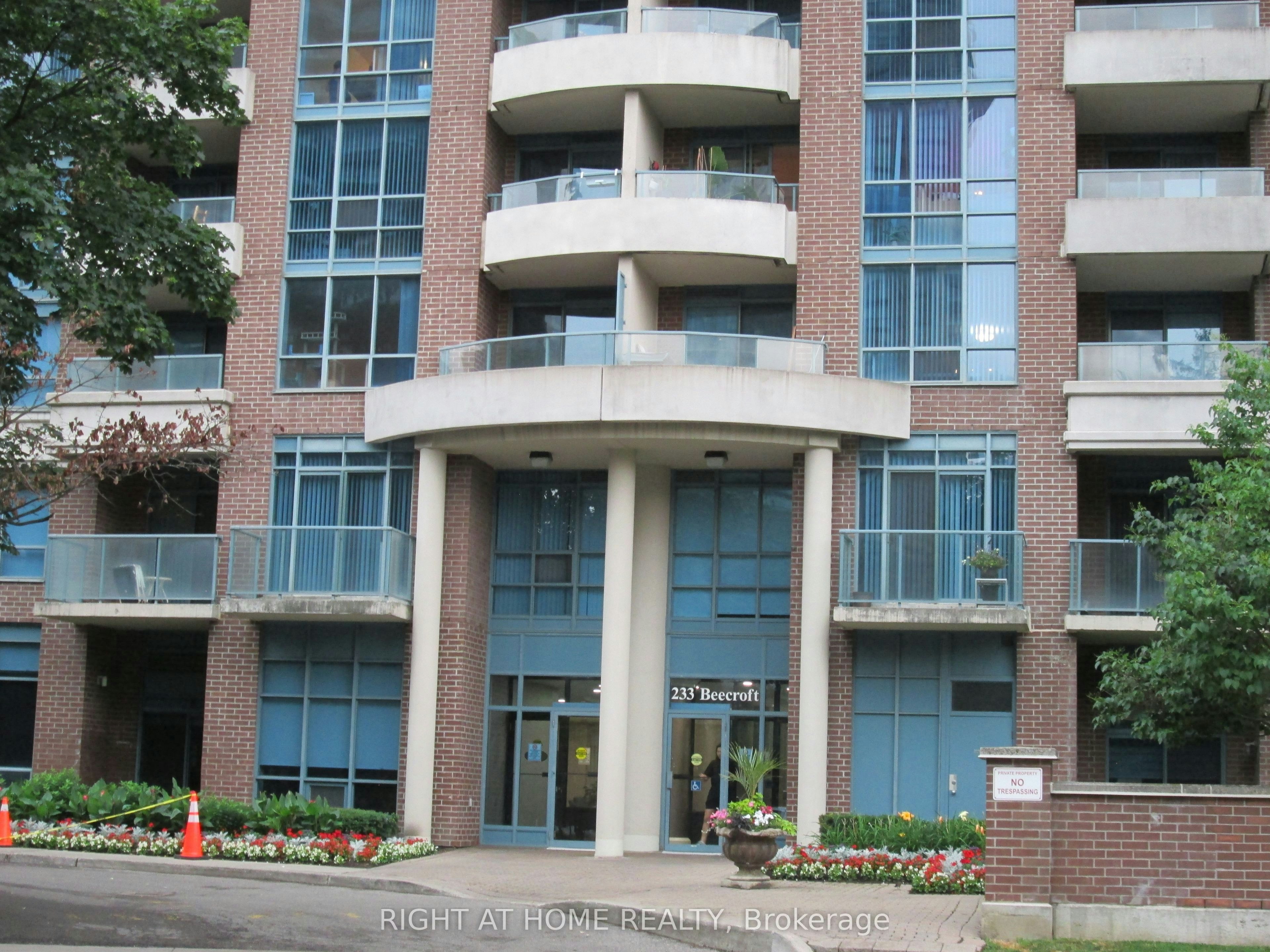 111-233 Beecroft Road, Toronto, ON, M2N 6Z9