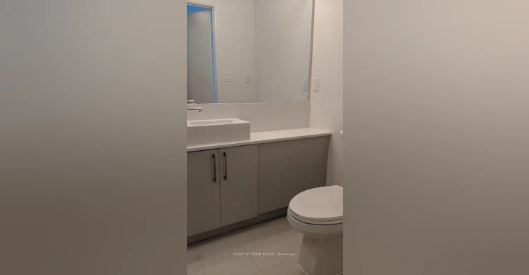 1212E-576 Front Street W, Toronto, ON, M5V 0P8 - 4