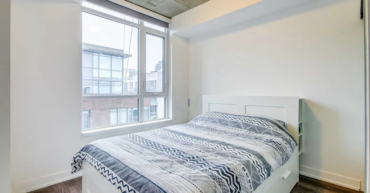 704-20 Minowan Miikan Lane, Toronto, ON, M6J 0E5 - 11