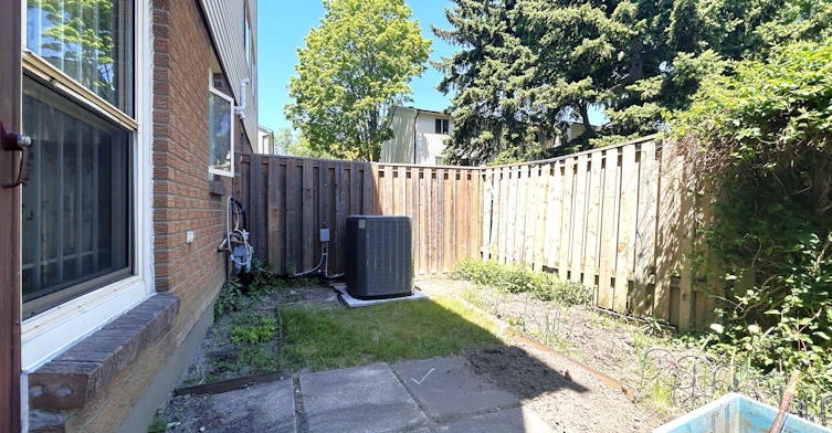 19 Yellow Birchway N/A, Toronto, ON, M2H 2S9 - 22