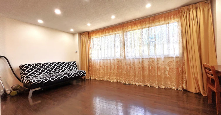 19 Yellow Birchway N/A, Toronto, ON, M2H 2S9 - 3