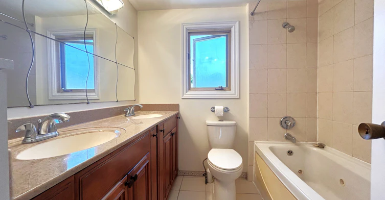 19 Yellow Birchway N/A, Toronto, ON, M2H 2S9 - 18