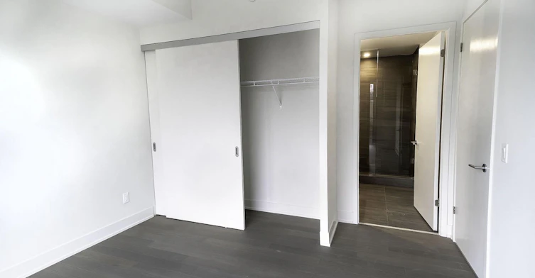 512-322 Dupont Street, Toronto, ON, M5R 0E3 - 8