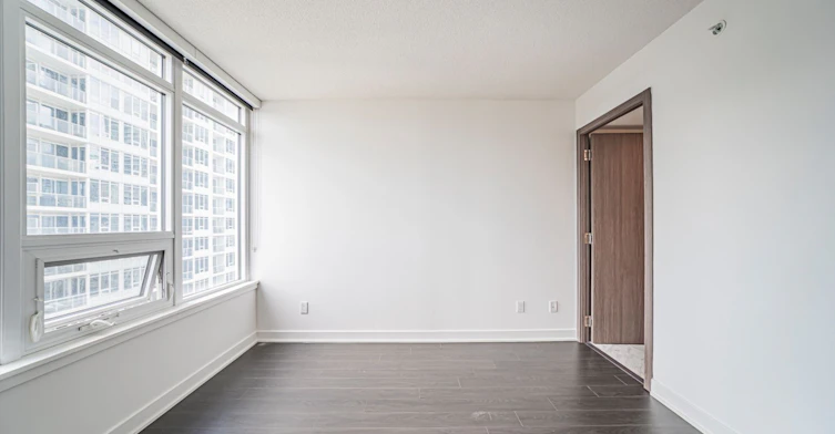 2302-17 Bathurst Street, Toronto, ON, M5V 0N1 - 23