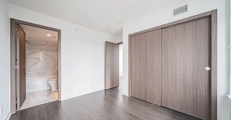 2302-17 Bathurst Street, Toronto, ON, M5V 0N1 - 22
