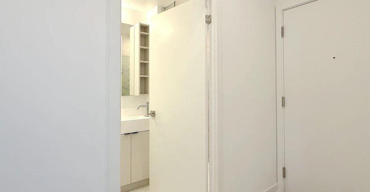 3512-252 Church Street, Toronto, ON, M5B 1Z2 - 11