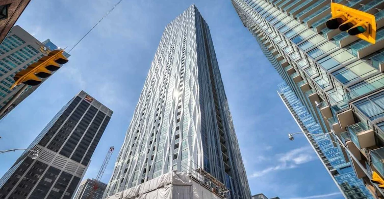 2810-1 Yorkville Avenue, Toronto, ON, M4W 0B1