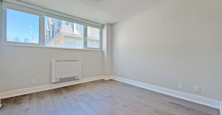 306-11 Walmer Road, Toronto, ON, M5R 2W9 - 5