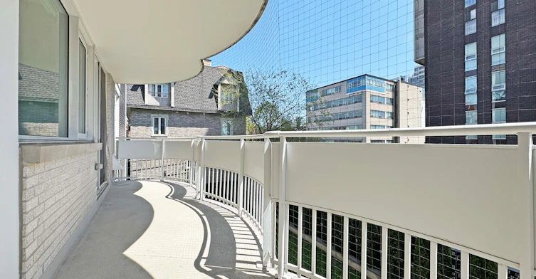 306-11 Walmer Road, Toronto, ON, M5R 2W9 - 11