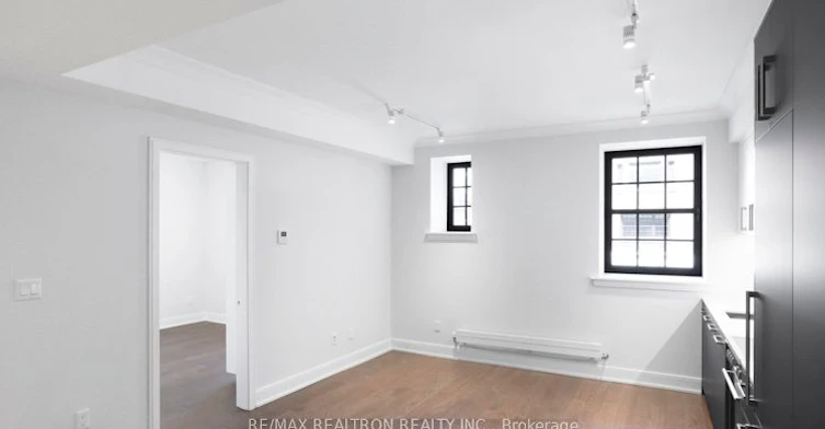 119-2 Clarendon Avenue, Toronto, ON, M4V 1H9 - 2