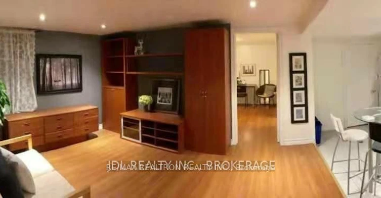 Bsmt-2 Greyhound Drive, Toronto, ON, M2H 1K3 - 3