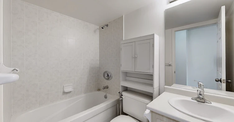 502-30 Grand Trunk Crescent, Toronto, ON, M5J 3A4 - 25