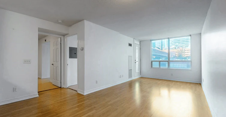 502-30 Grand Trunk Crescent, Toronto, ON, M5J 3A4 - 5
