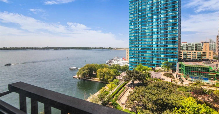 1304-65 Harbour Square, Toronto, ON, M5J 2L4 - 3