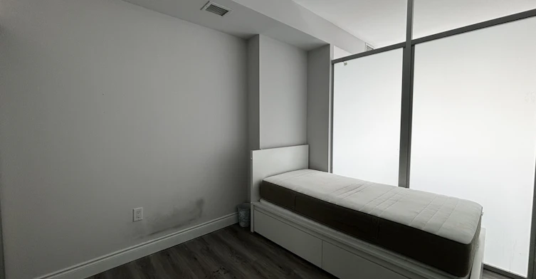 3710-426 University Avenue, Toronto, ON, M5G 1S9 - 13